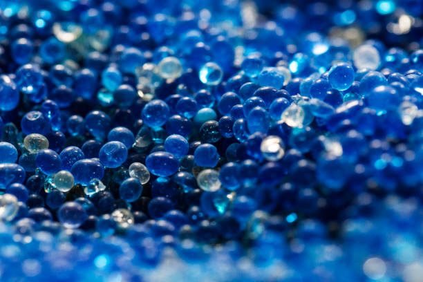 Mix of old silica gel, Can re-use when pass heat.